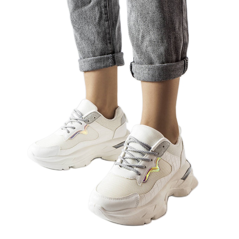 Beatricen valkoiset lenkkarit koristeltu glitterillä valkoinen