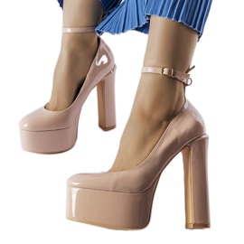 Beiget patentoidut korkeakorkoiset pumput Collelta