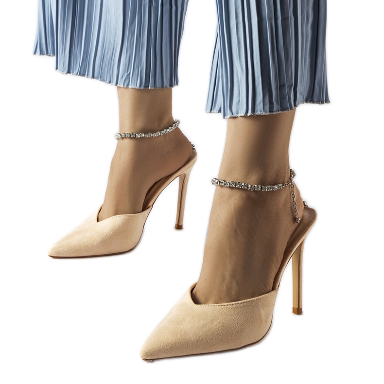 Claude beigenväriset stilettopumput strassilla