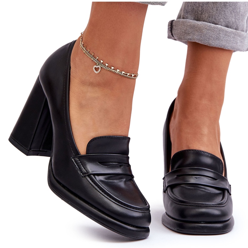 PS1 Muodikkaat pumput kantapäässä musta Florence