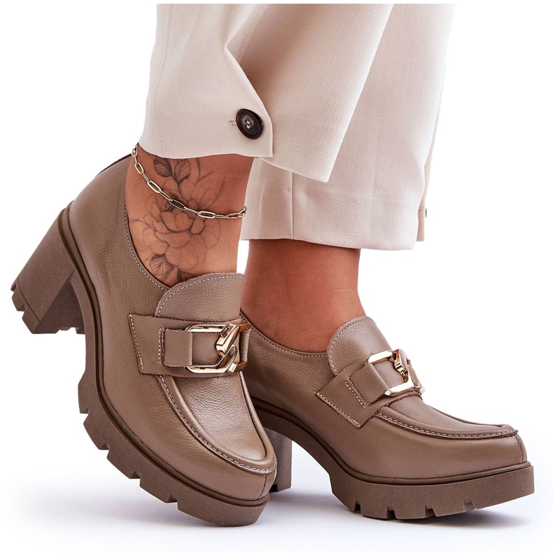 Lemar Elegantti Brogues kantapäässä tummalla beigellä Harmell-koristeella