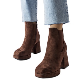 Province ruskeat eko-mokkanahkasaappaat