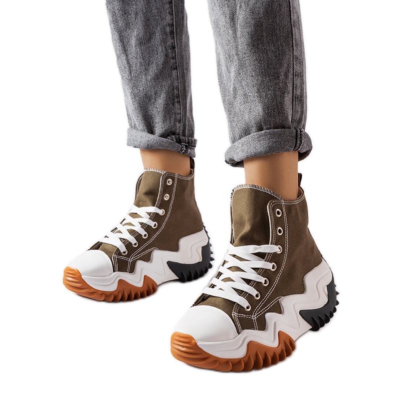 Toron vihreät lenkkarit paksulla pohjalla