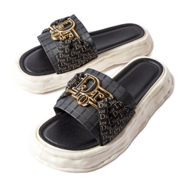 Bérardin mustat kumikoristeet