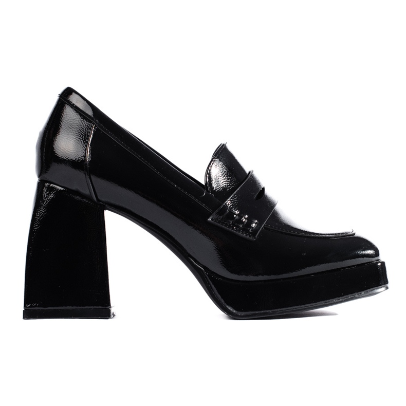 Patenttimustat korkokengät Shelovetilta