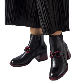 Mustat nilkkurit Castione 58126 Musta