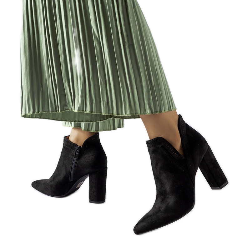 Mustat mokkanahkaiset Cammoro-nilkkurit