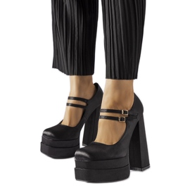 Mustat Gabrielin korkokengät