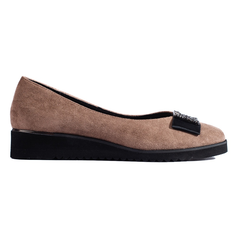 Shelovetin tummanbeige mokkanahkapumput matalalla kiilalla