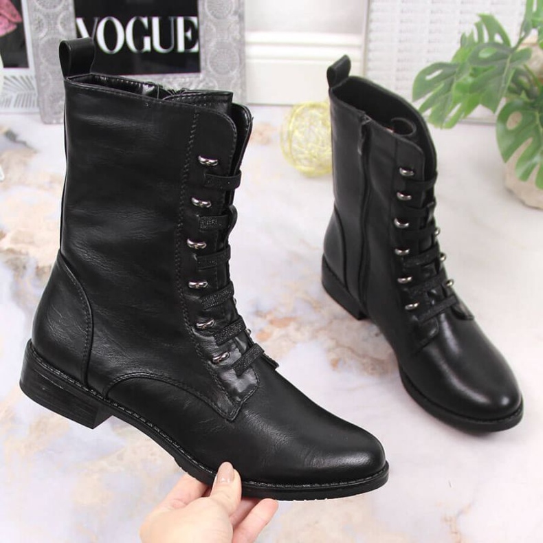 Jezzi W JEZ376A eristetyt vetoketjusaappaat, mustat