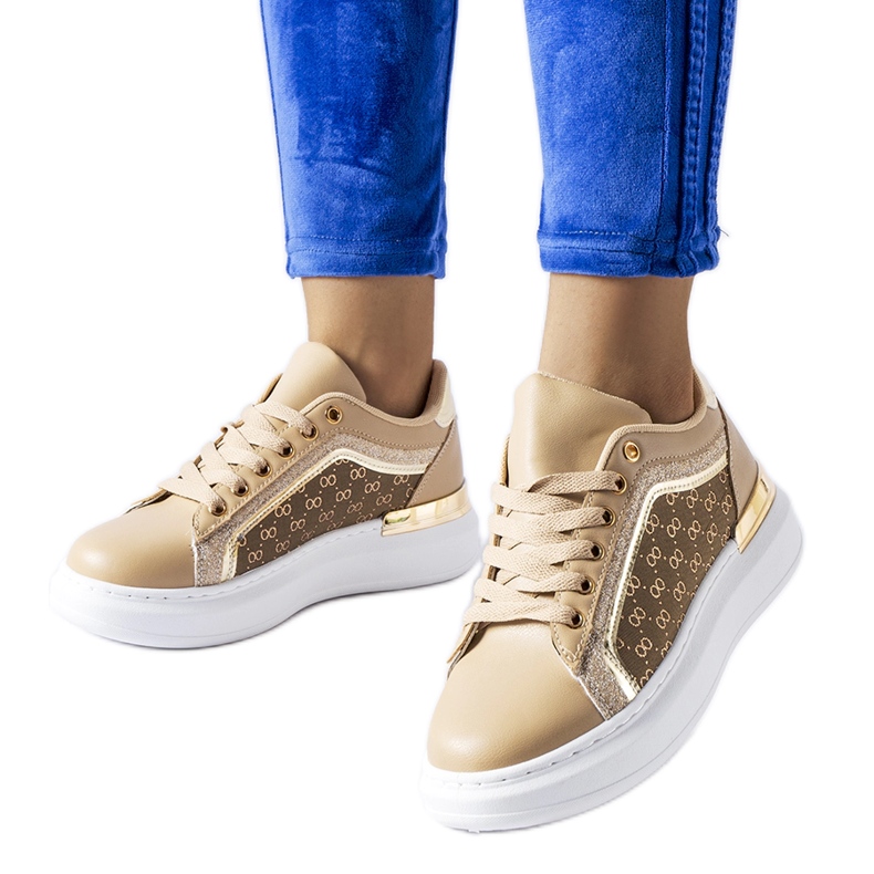 Beiget kengät koristeltu glitterillä Leo-alustalla