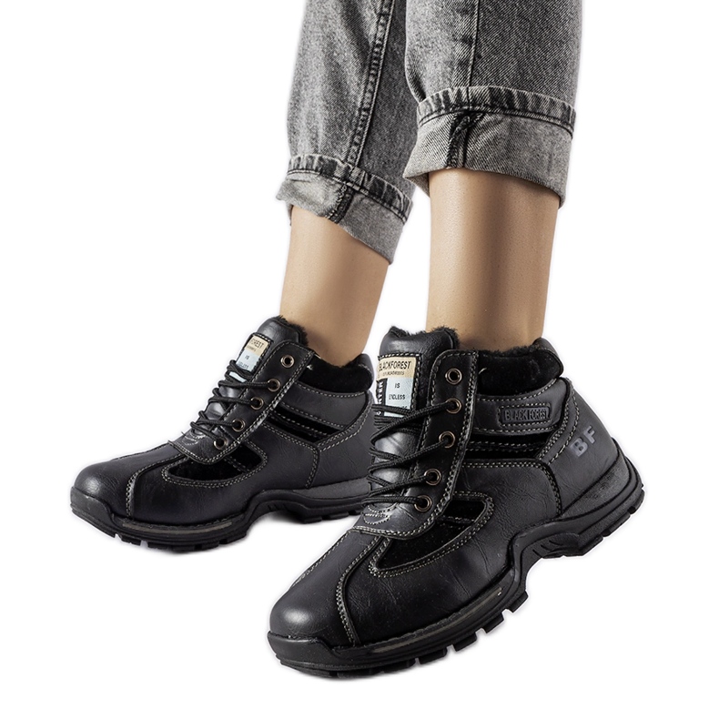 Black Fallan talvityöntekijät musta