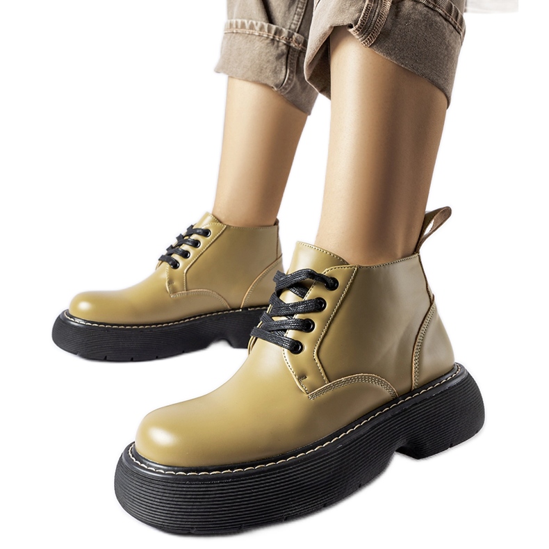 Vihreä lyhyt klassinen Aristide-työntekijä