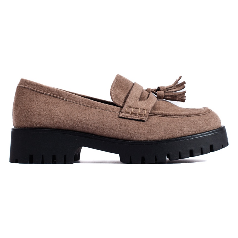 Shelovet tummanbeiget mokkasiinit hapsuilla