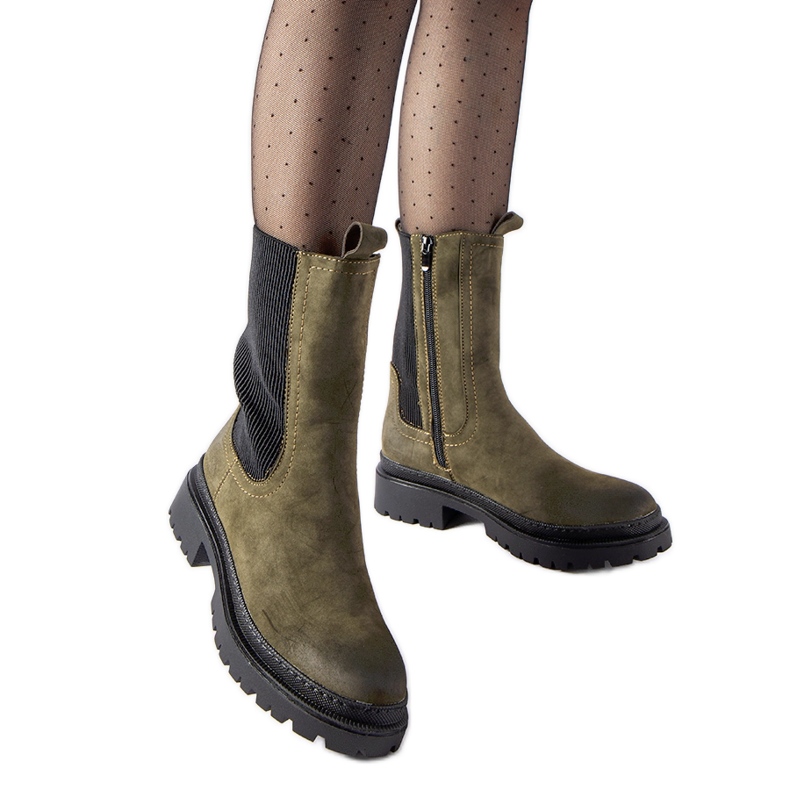 Bernardon vihreät eristetyt korkeat saappaat