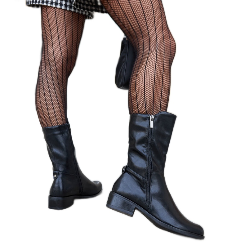 Mustat eristetyt Mayongan korkeat saappaat