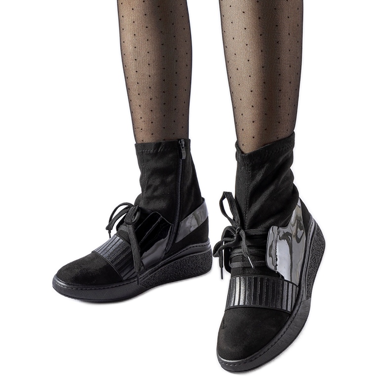 Mustat Spoleto-nilkkurit