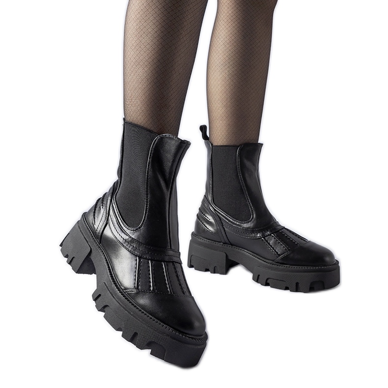 Mustat massiiviset eristettyjä Carruba-työläisiä