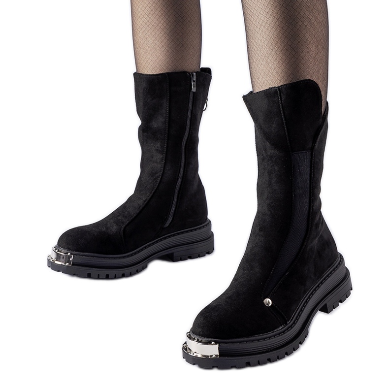 Mustat eristetty nilkkurit koristekärjellä Bologna