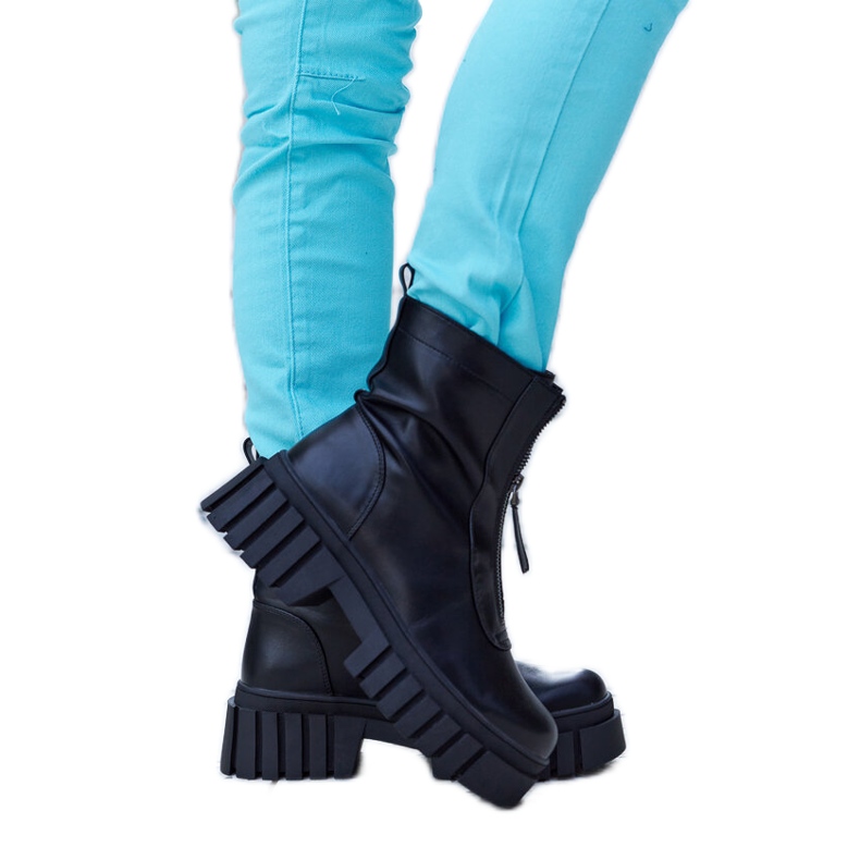 Mustat eristetyt Francavillan vetoketjulliset saappaat