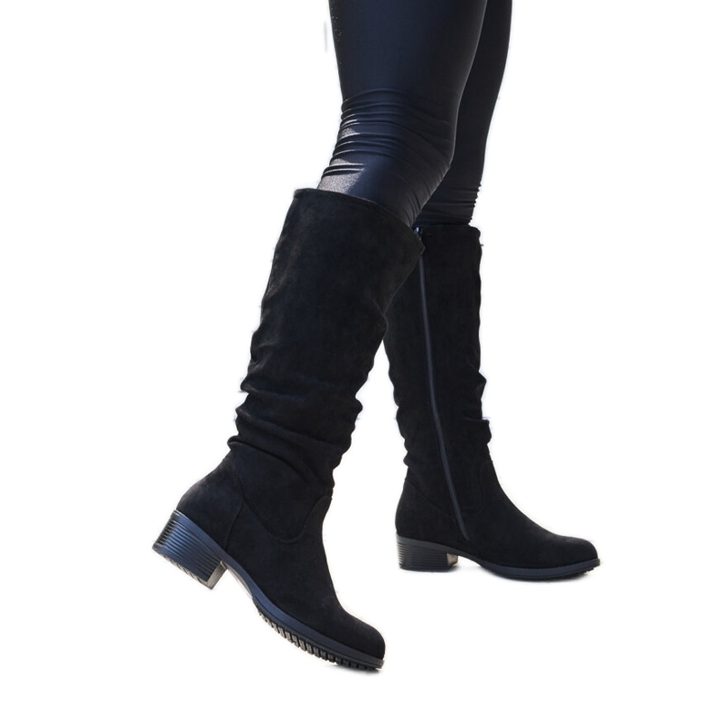 Mustat ryppyiset Angelicon eko-mokkanahkasaappaat