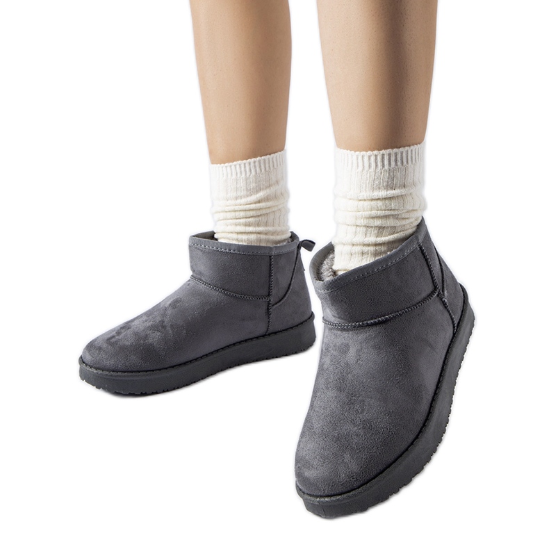 Guglielman harmaat eristetyt lyhyet lumisaappaat