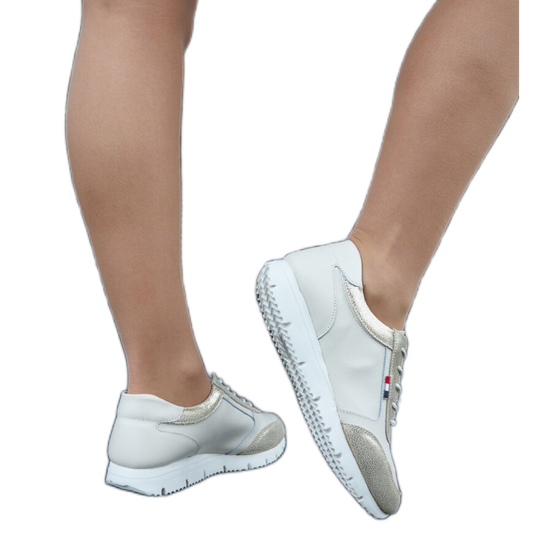 Beiget nahkaiset naisten tennarit Adelfo