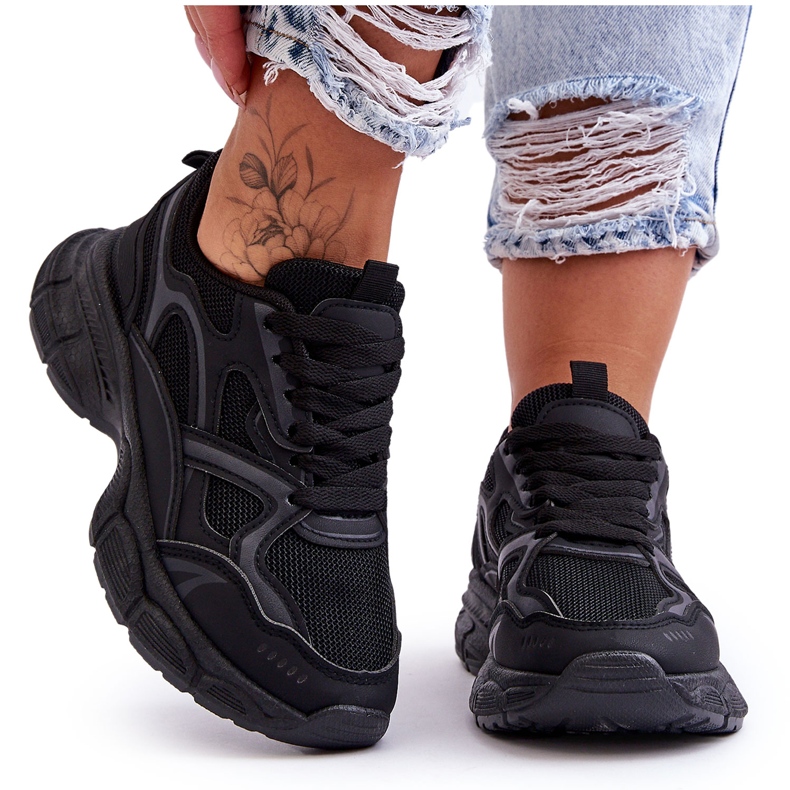 Naisten mustat urheilukengät