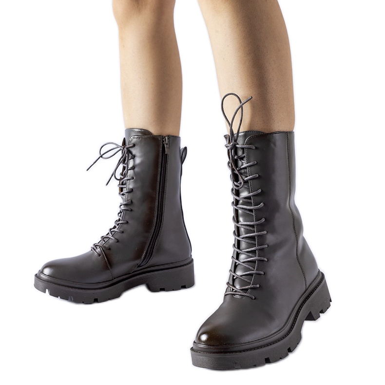 Harmaat Michelin nauhalliset työsaappaat