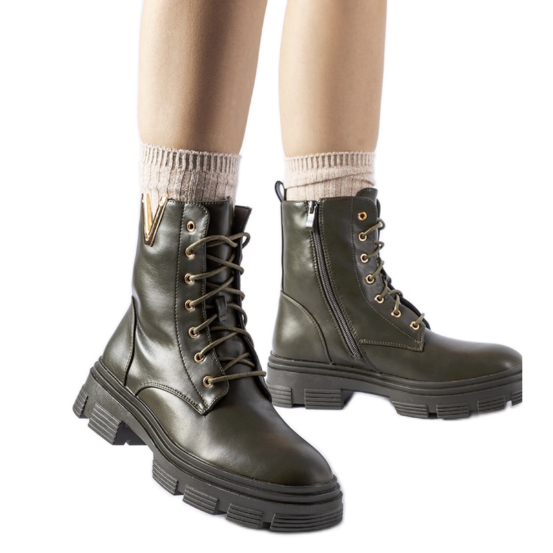 Tummanvihreät eristetyt työntekijöiden saappaat Fru-leikkauksella