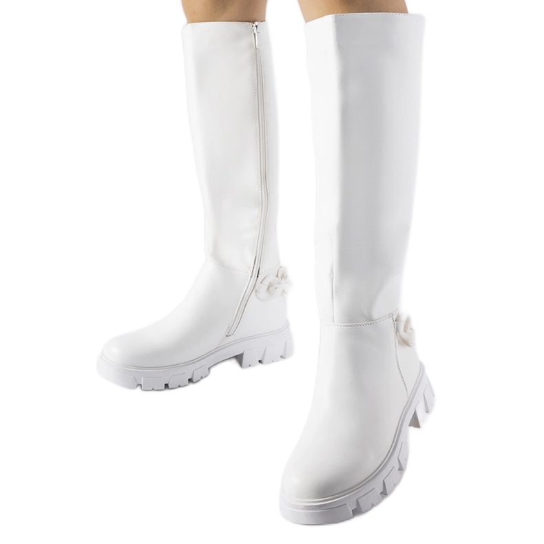 Armand valkoiset ketjusaappaat valkoinen