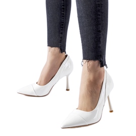 Valkoiset, patentoidut Inferiore-korkeat korkokengät valkoinen