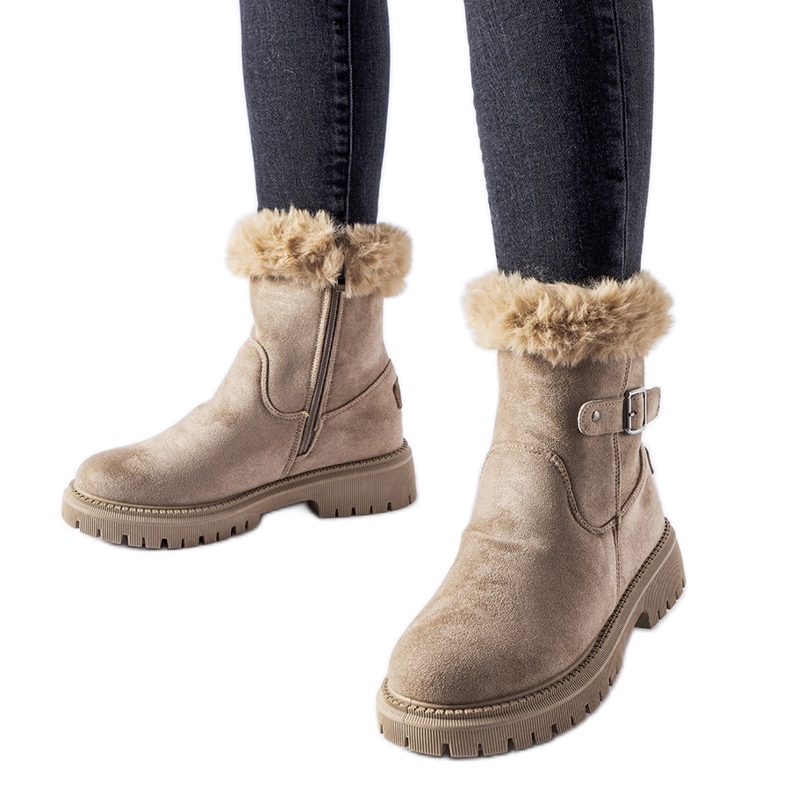 Ruskeat lämpöeristetyt turkissaappaat merkiltä Odetta