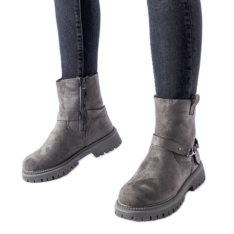 Harmaat eristetyt nilkkurit Sedico-ketjulla