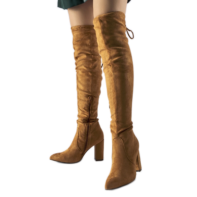 Ruskeat eristetyt Spencerin korkeakorkoiset saappaat