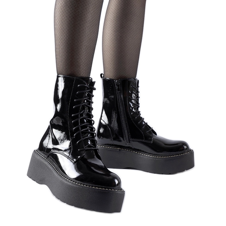 Mustat patenttityöntekijät Leos-alustalla