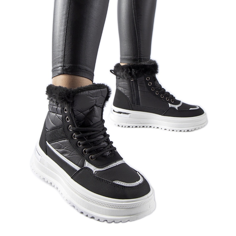 Mustat Trieste urheilulumikengät turkisella