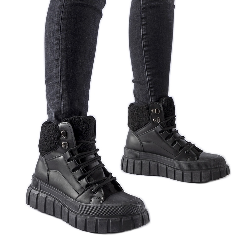 Mustat eristetyt Adamsville-lenkkarit