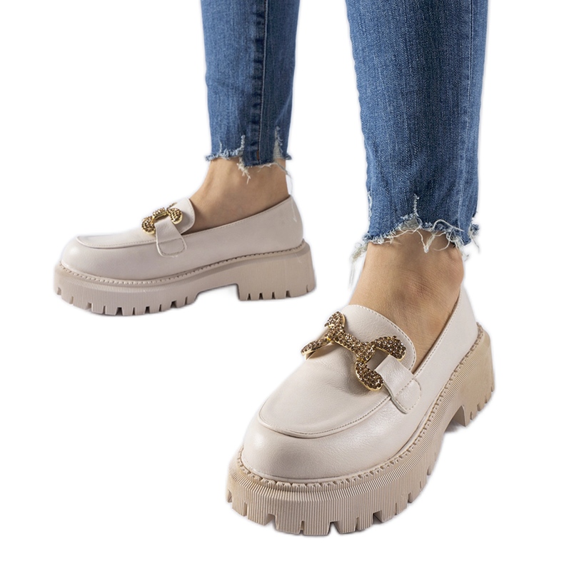 Beige mokkasiinit koristeltu Uzzone strassikivillä