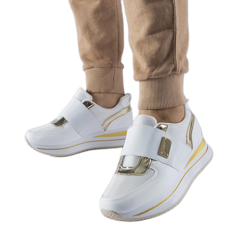 Valkoiset lenkkarit Sages-alustalla valkoinen