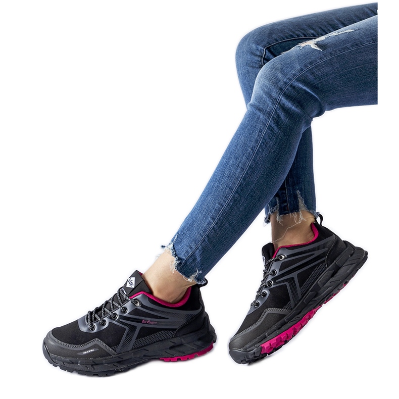 Mustat Lee Cooper LCJ-22-01-1370L lenkkarit