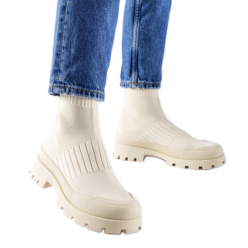 Beiget lenkkarit joustavalla Varden-päällisellä