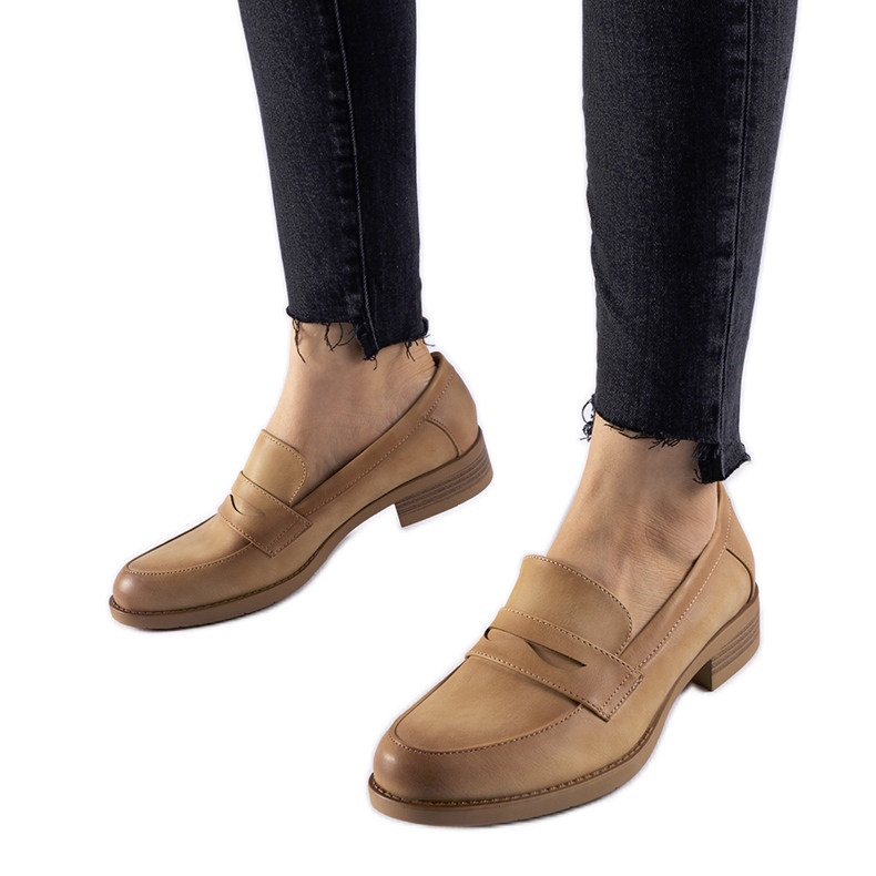 Beiget tyylikkäät Beaufort-loaferit