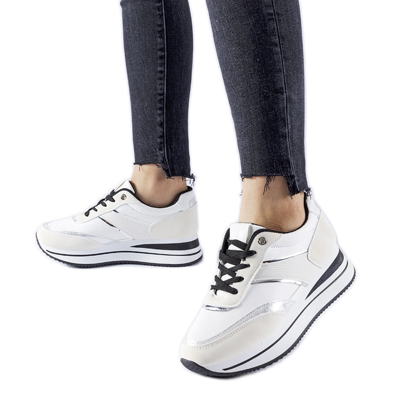 Valkoiset lenkkarit Nutter-alustalla beige