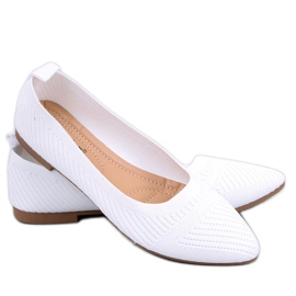 Kayla White kudotut balettilevyt valkoinen