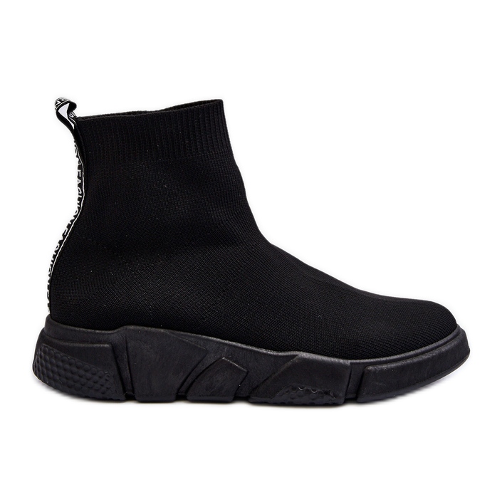 Naisten urheilukengät mustalla Zirila-sukalla