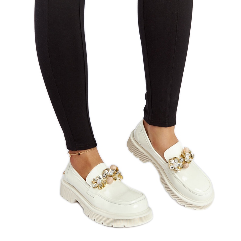 Beiget kiiltonahkaiset mokasiinit Goe NN2N4202