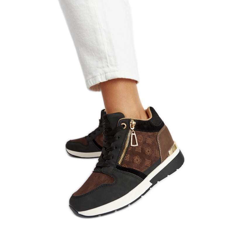 Mustat Knoxville wedge -lenkkarit