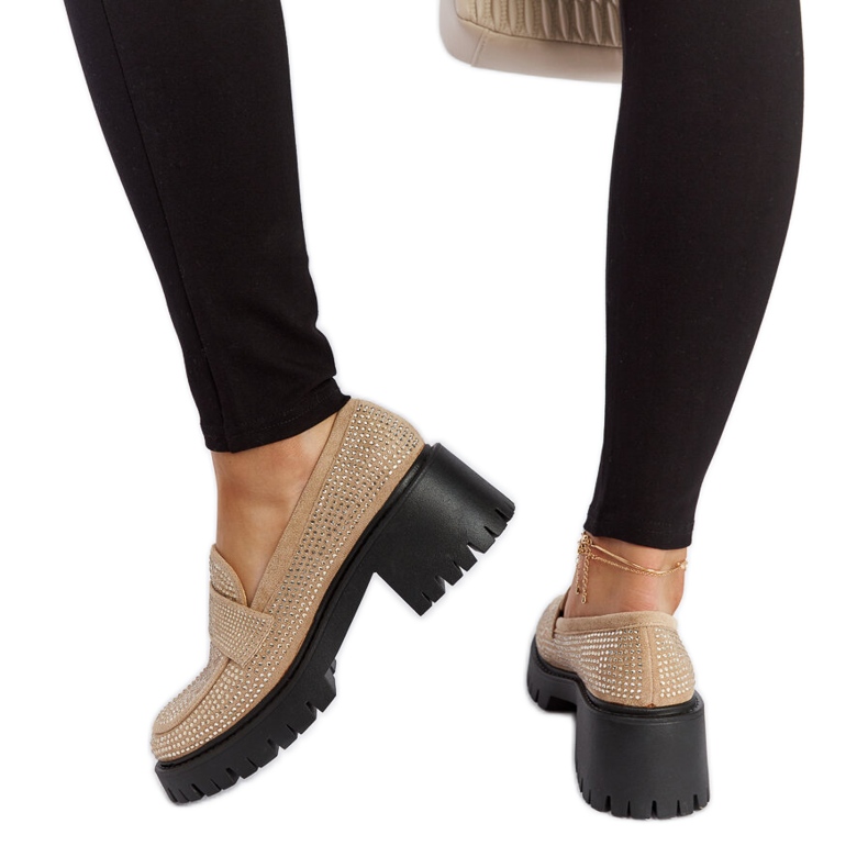 Parent beige mokkasiinit massiivisella kantapäällä