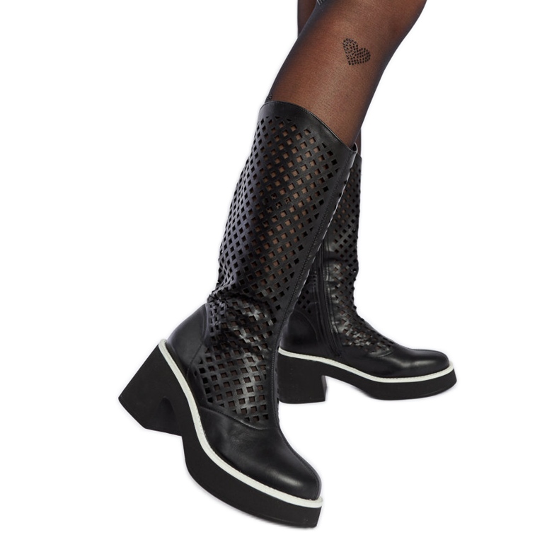 Mustat harjakattoiset Anahola korkokengät